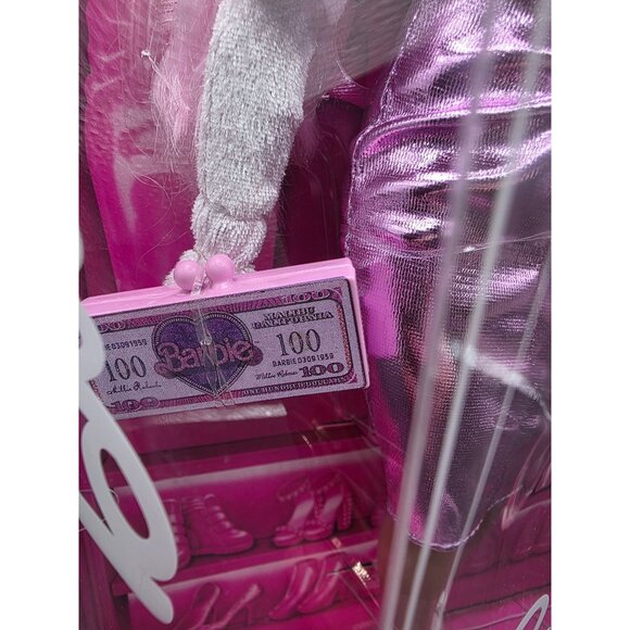 Barbie Deluxe Style Doll With Pink Metallic Dress & Accessories In Box - Picture 4 of 10